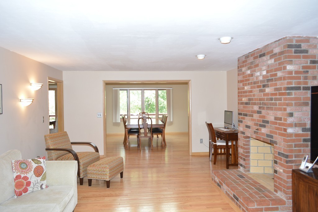 33 Larason Farm Road, Unit 33 Sharon, MA 02067 - Photo 6 of 22 Gallery Image 6