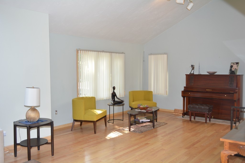 33 Larason Farm Road, Unit 33 Sharon, MA 02067 - Photo 8 of 22 Gallery Image 8