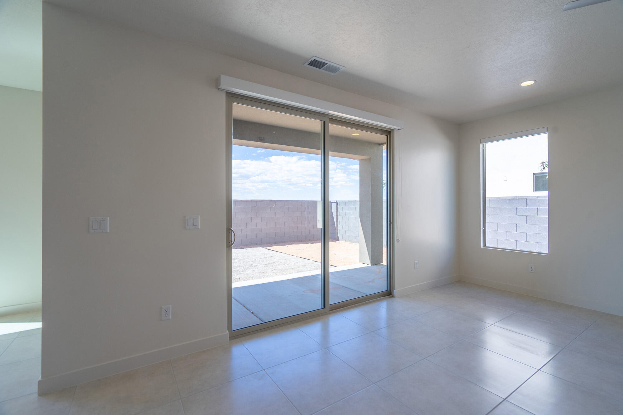 2936 West 570 North Hurricane, UT 84737 - Photo 18 of 82 Living