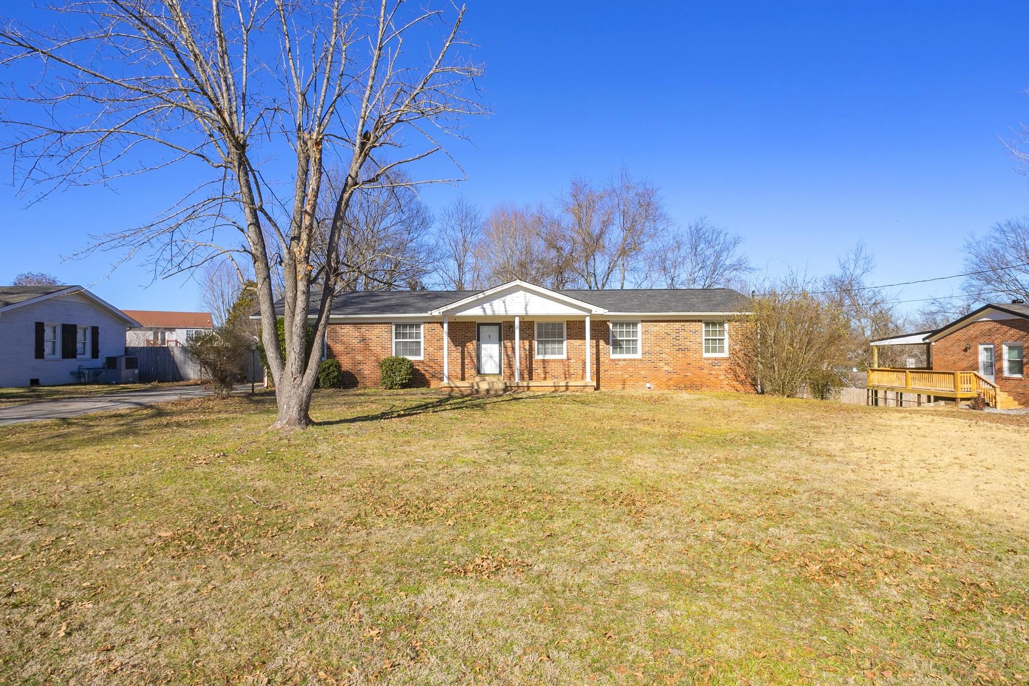 216 Hampton Road Columbia, TN 38401 - Photo 5 of 56 Gallery Image 5