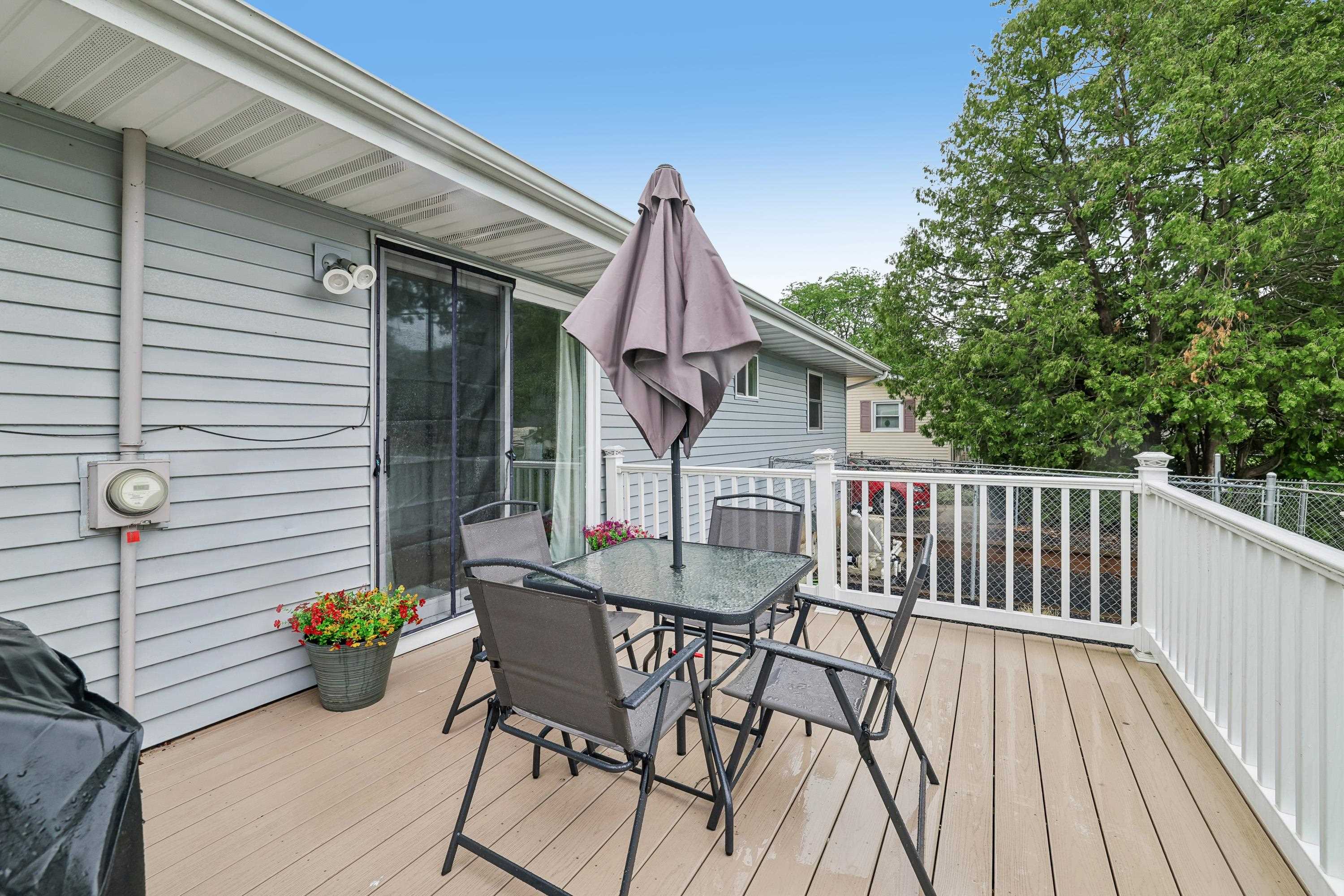 809 West Street Stoughton, WI 53589 - Photo 13 of 48