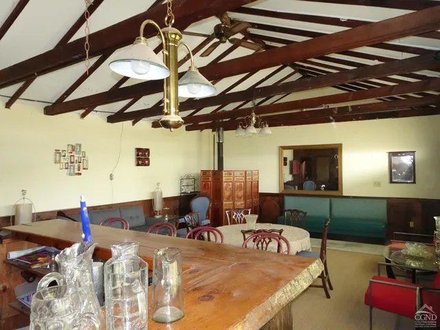 $2,500 | 77 10 Broeck Avenue, Hudson, NY 12534