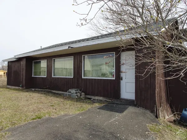 $2,500 | 77 10 Broeck Avenue, Hudson, NY 12534