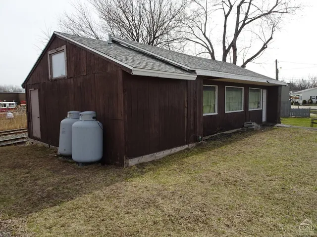 $2,500 | 77 10 Broeck Avenue, Hudson, NY 12534