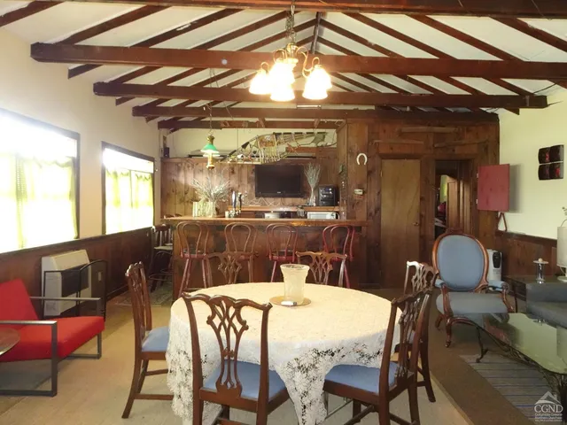 $2,500 | 77 10 Broeck Avenue, Hudson, NY 12534