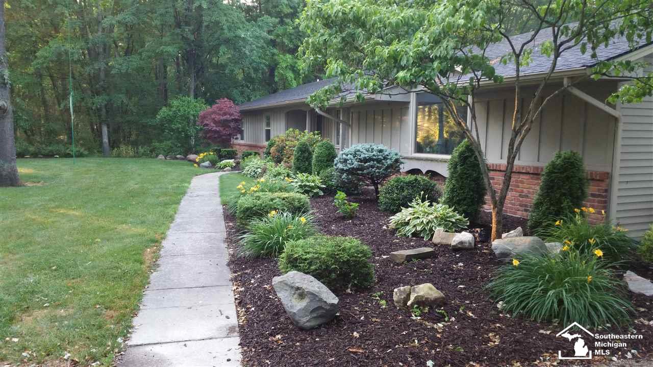 3325 West Temperance Road Lambertville, MI 48144 - Photo 5 of 49