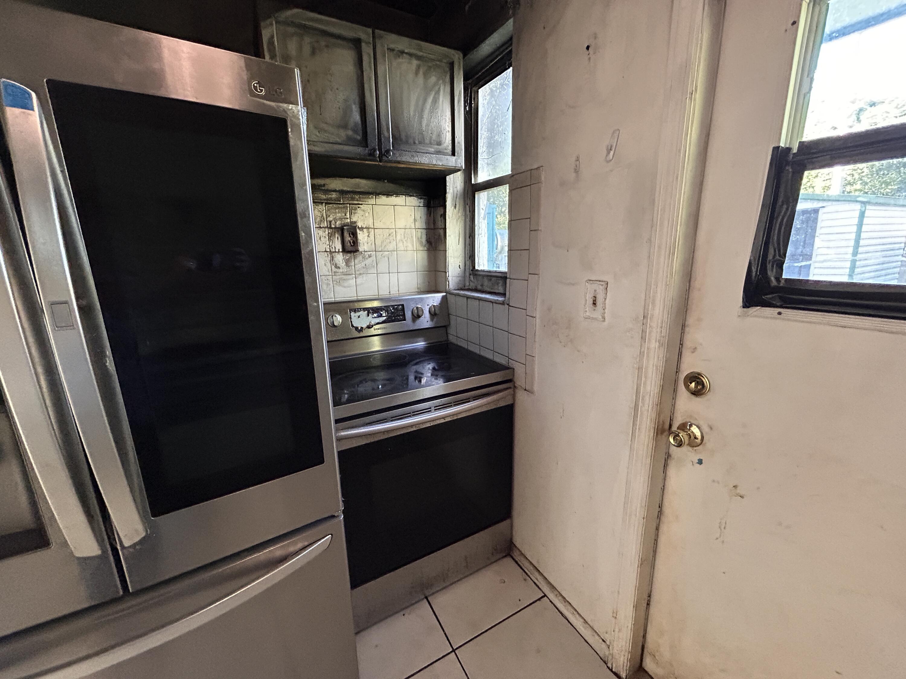 840 West 2nd Street Riviera Beach, FL 33404 - Photo 9 of 16 Kitchen