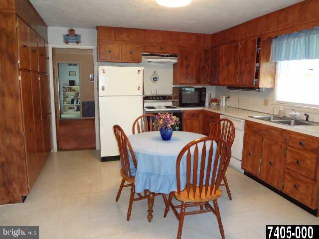 119 Rodes Avenue Gettysburg, PA 17325 - Photo 4 of 14 Gallery Image 4