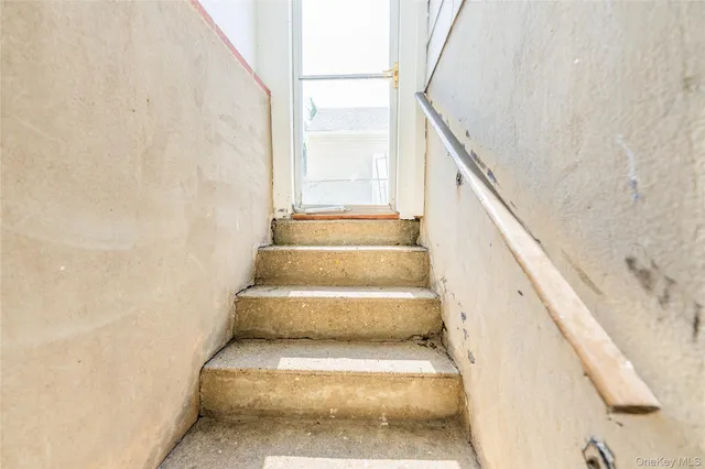 $738,000 | 1253 Raymond Road, North Bellmore, NY 11710