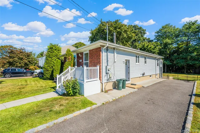 $738,000 | 1253 Raymond Road, North Bellmore, NY 11710
