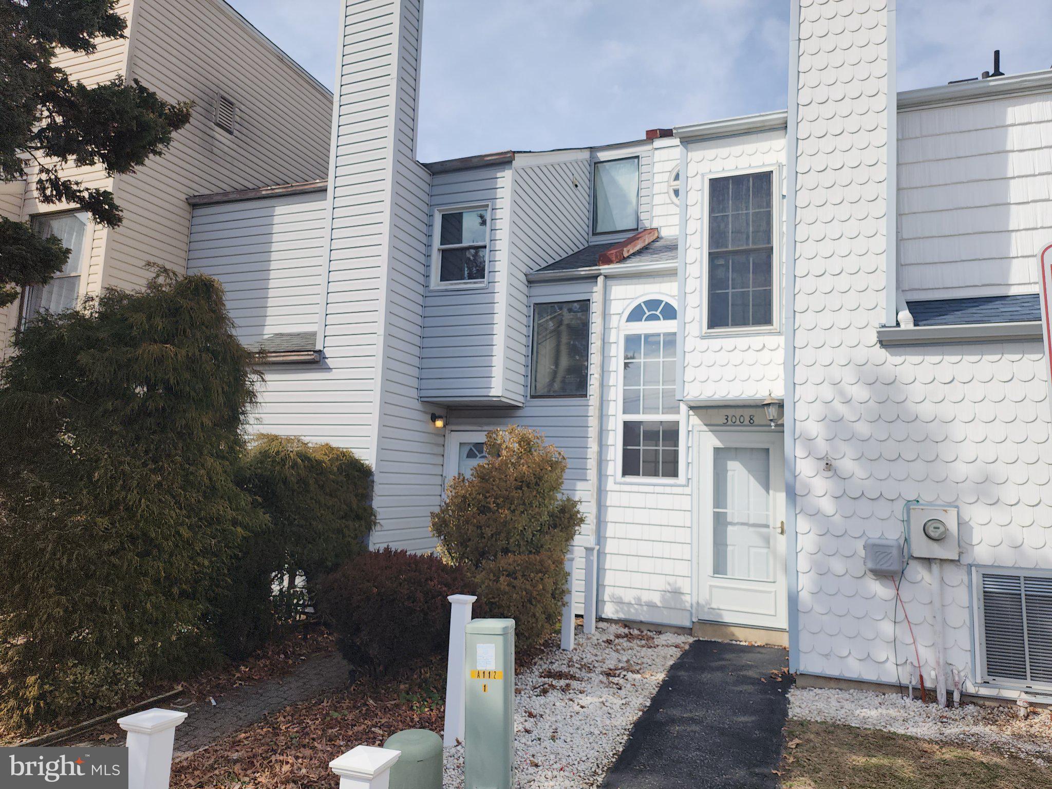 3006 Generals Way Dover, DE 19901 - Photo 2 of 10 Charming townhouse with modern appeal.