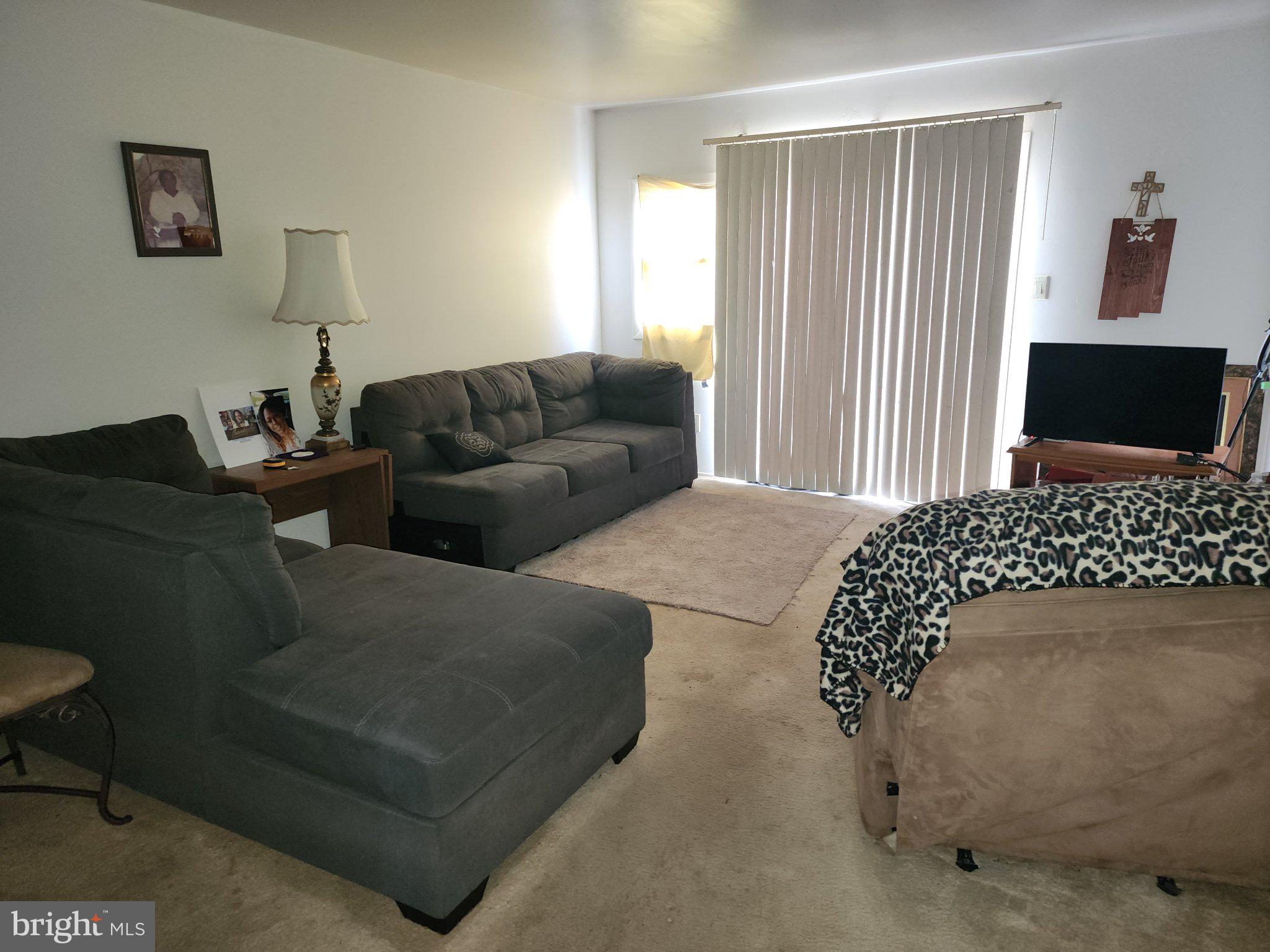3006 Generals Way Dover, DE 19901 - Photo 3 of 10 Cozy living space with natural light.