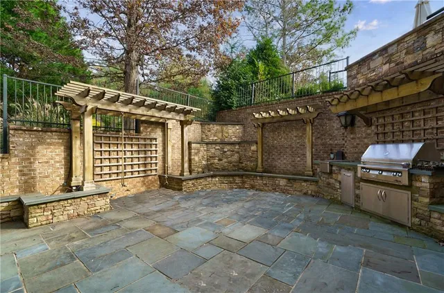 $8,200 | 521 Brendlynn Court, Suwanee, GA 30024