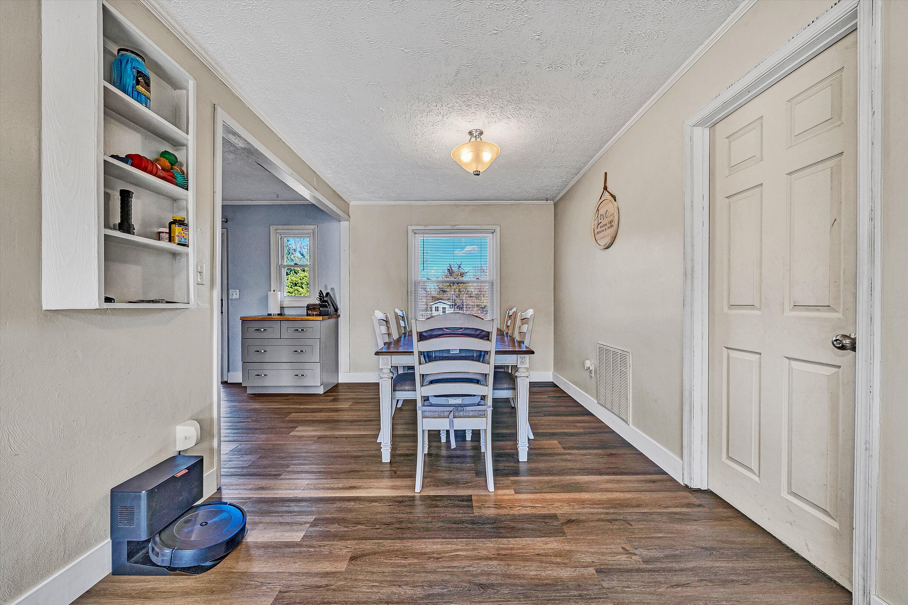 4654 Rucker Road Moneta, VA 24121 - Photo 7 of 24 IMG_9551