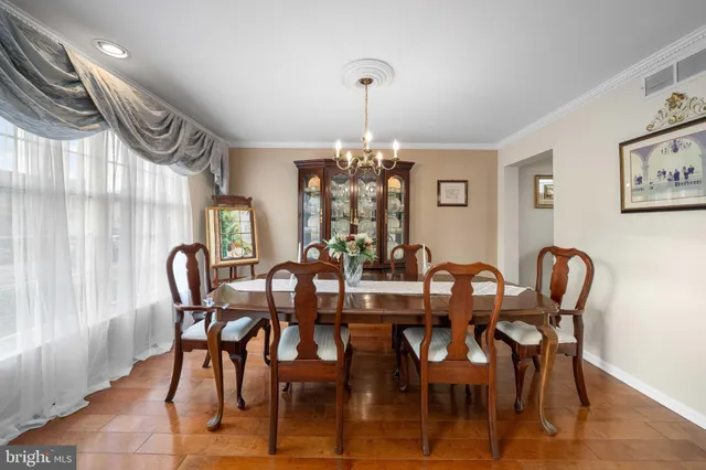 $599,999 | 18 Savoy Road, Newark, DE 19702