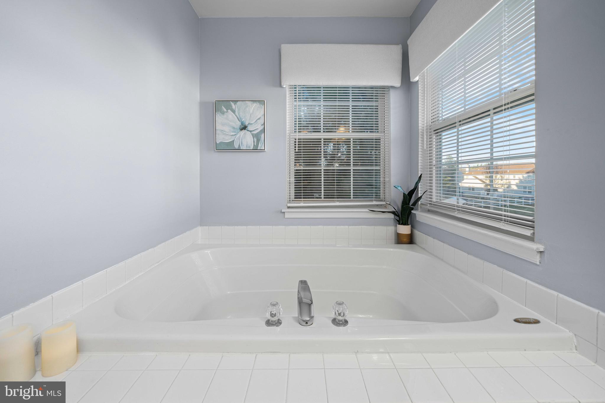 18 Savoy Road Newark, DE 19702 - Photo 25 of 44 a bathroom with bathtub