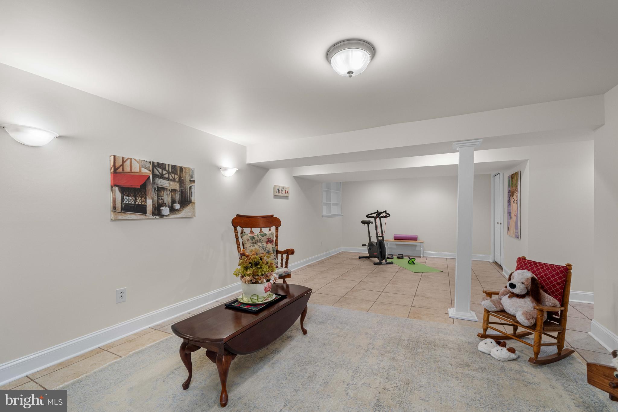 18 Savoy Road Newark, DE 19702 - Photo 34 of 44 a living room with furniture and a flat screen tv