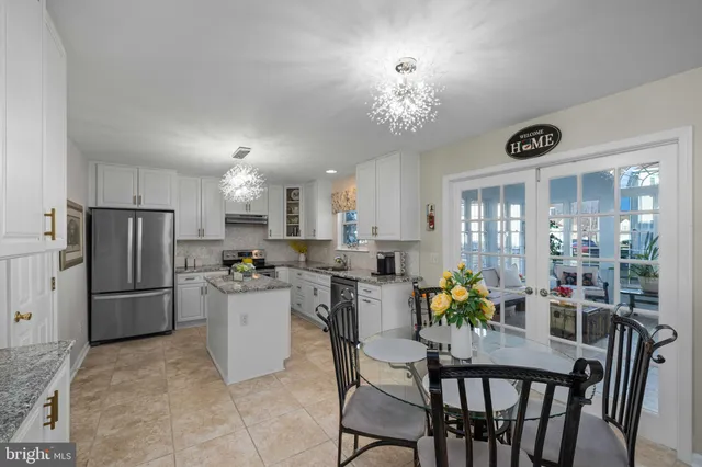 $599,999 | 18 Savoy Road, Newark, DE 19702