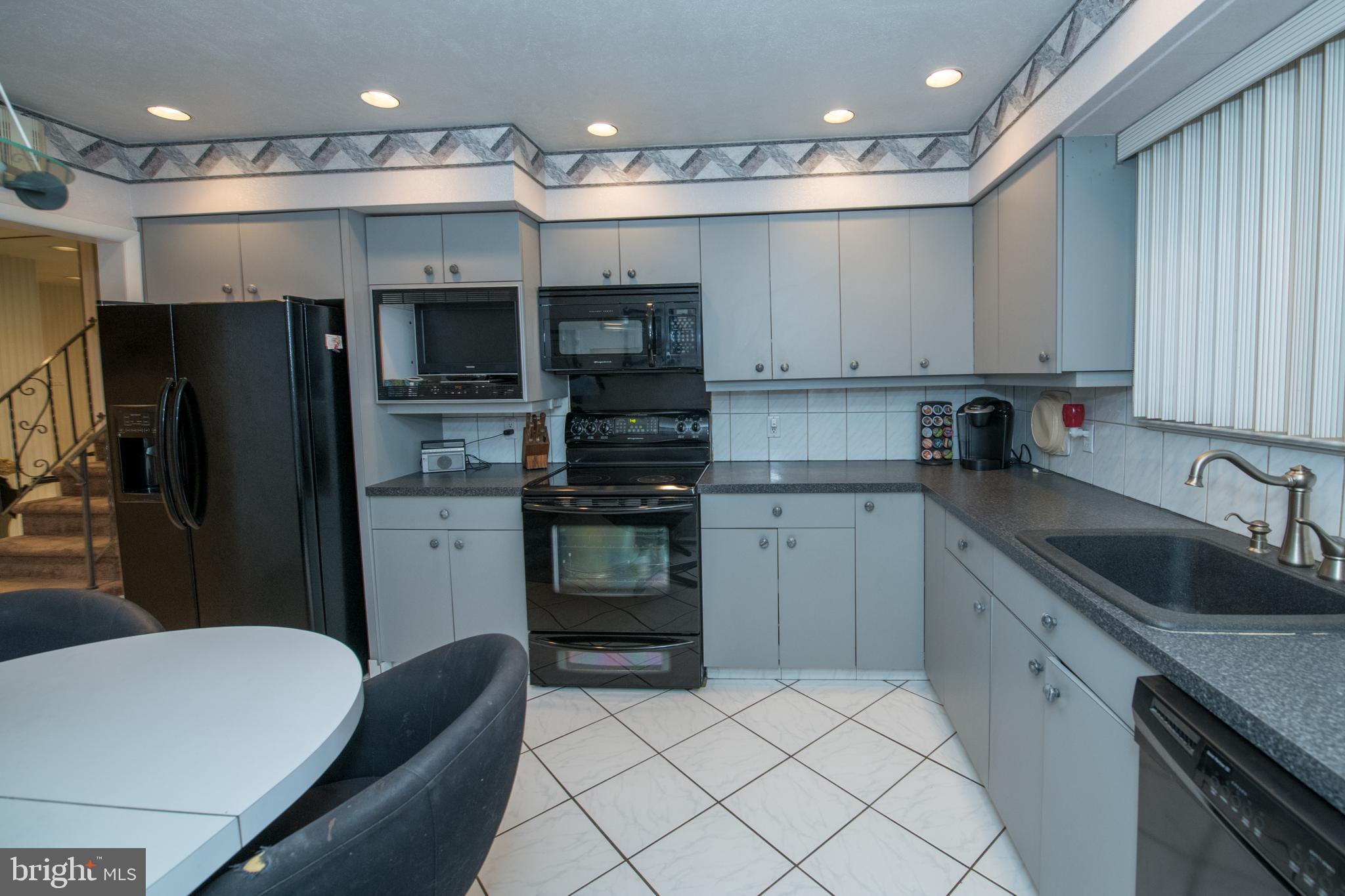 56 Durand Road Huntingdon Valley, PA 19006 - Photo 16 of 43