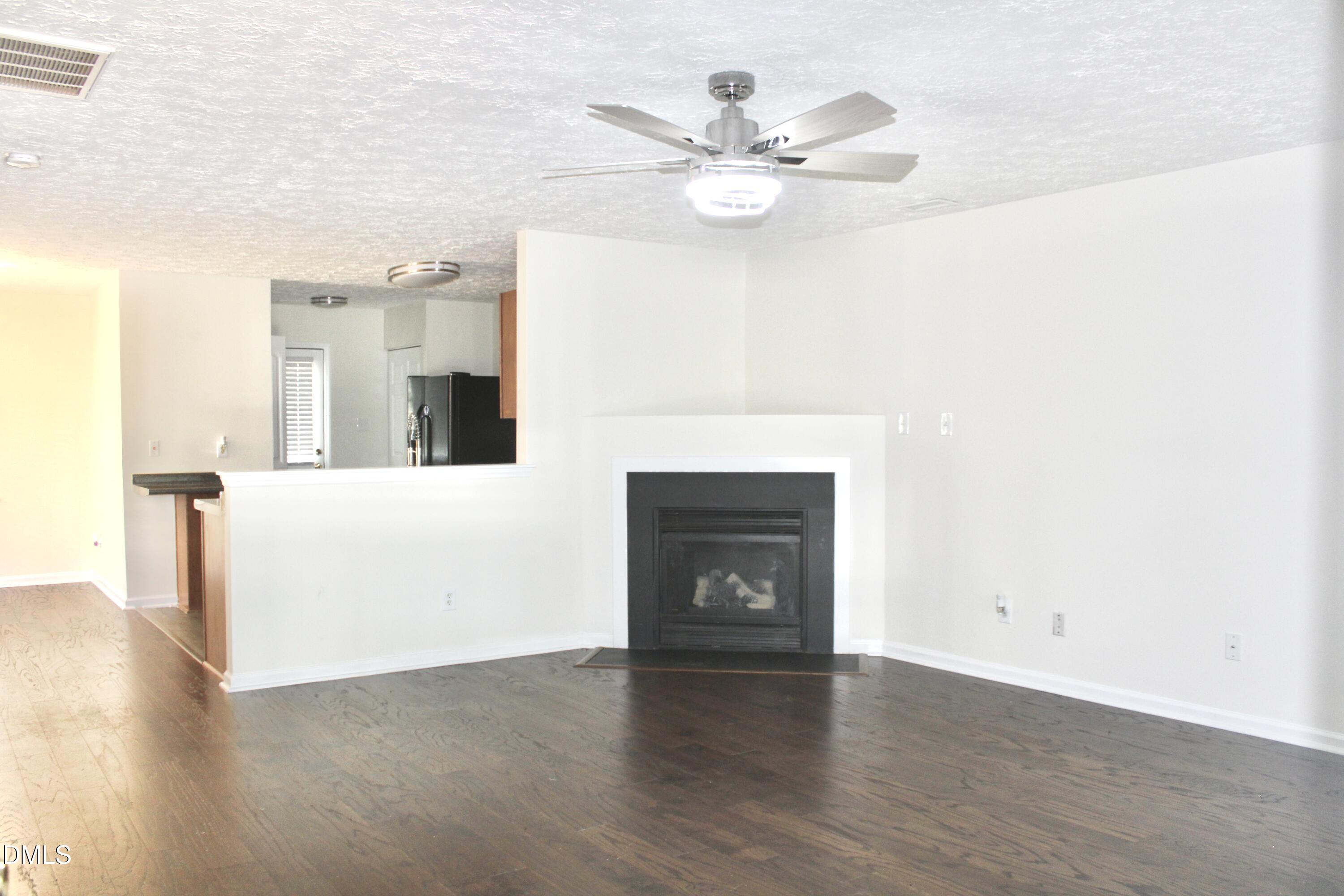 4213 Tensity Drive Raleigh, NC 27604 - Photo 4 of 32 4