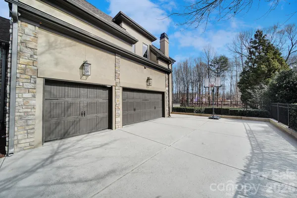 $2,300,000 | 8000 Skye Lochs Drive, Waxhaw, NC 28173