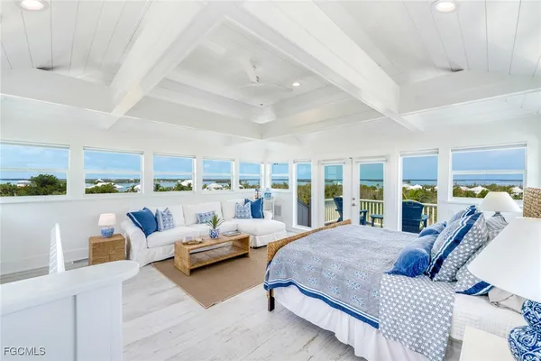 $2,150,000 | 328 Useppa Island, Bokeelia, FL 33922