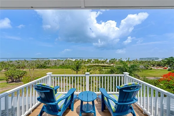 $2,150,000 | 328 Useppa Island, Bokeelia, FL 33922