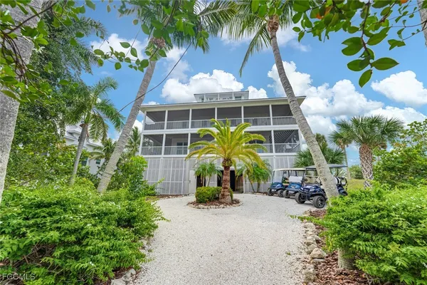 $2,150,000 | 328 Useppa Island, Bokeelia, FL 33922