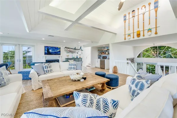 $2,150,000 | 328 Useppa Island, Bokeelia, FL 33922