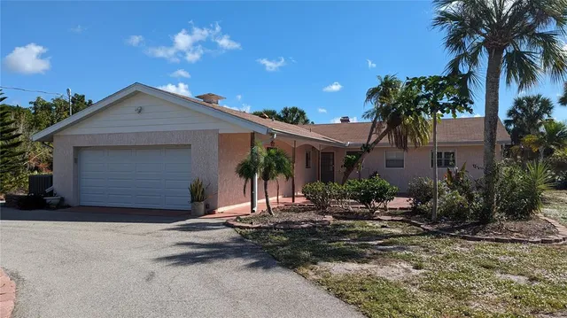 $4,950 | 2500 Bayshore Road, Nokomis, FL 34275