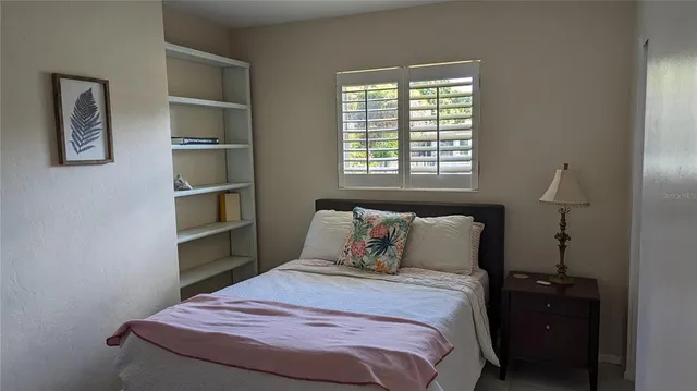 $4,950 | 2500 Bayshore Road, Nokomis, FL 34275