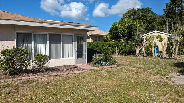 $4,950 | 2500 Bayshore Road, Nokomis, FL 34275