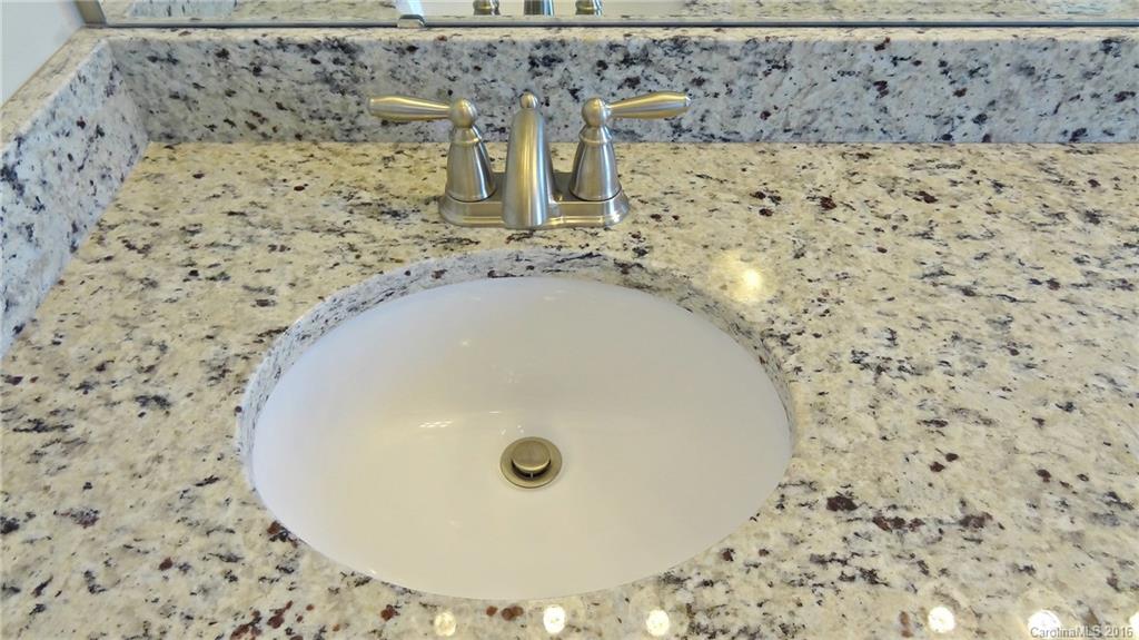 8946 Inverness Bay Road Charlotte, NC 28278 - Photo 13 of 24 Gallery Image 13