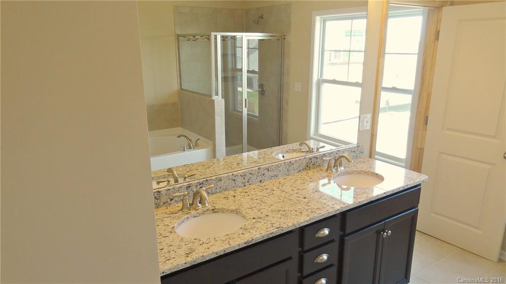 8946 Inverness Bay Road Charlotte, NC 28278 - Photo 18 of 24 Gallery Image 18