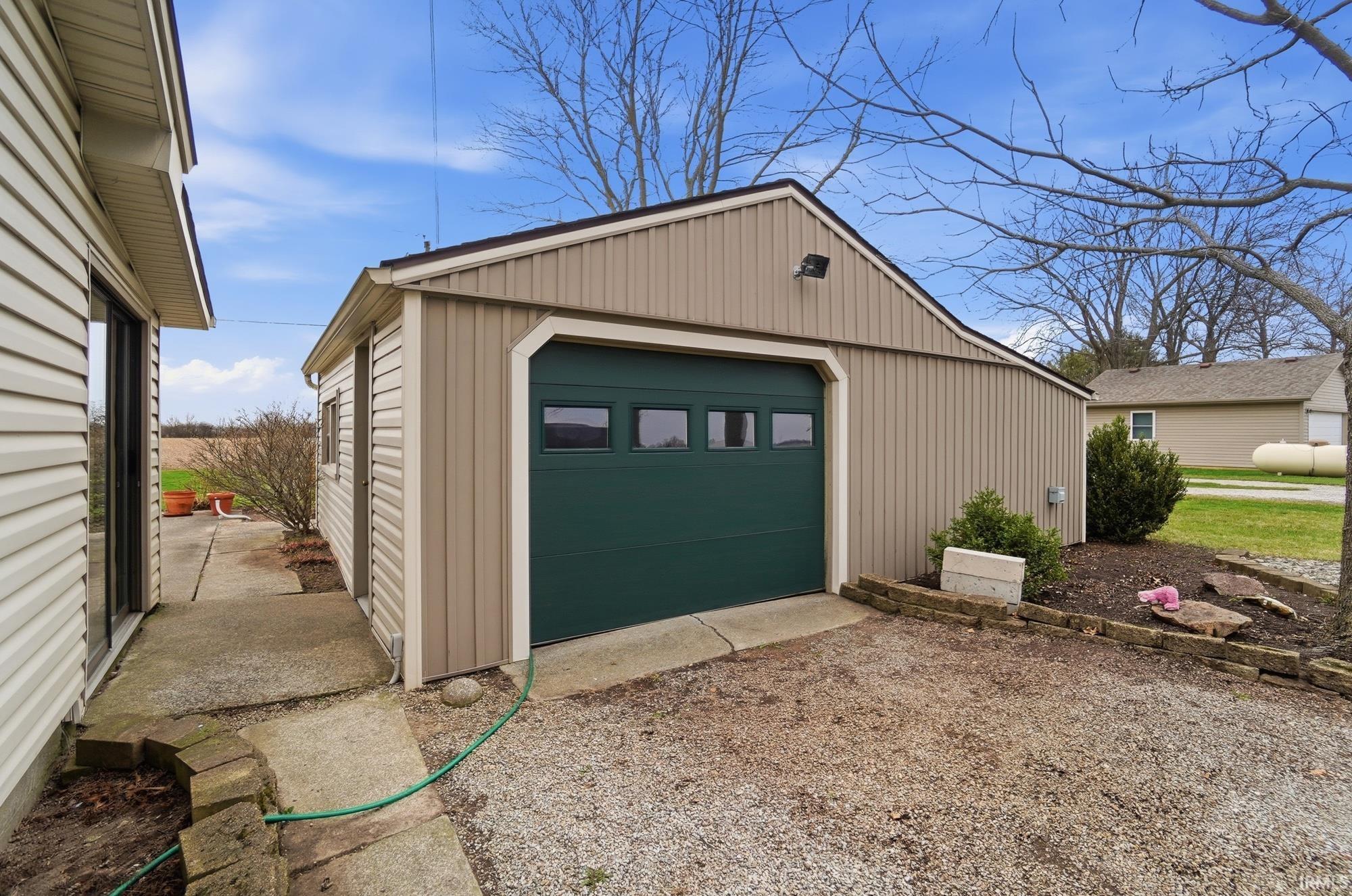 503 North Webster Road New Haven, IN 46774 - Photo 2 of 44 Gallery Image 2