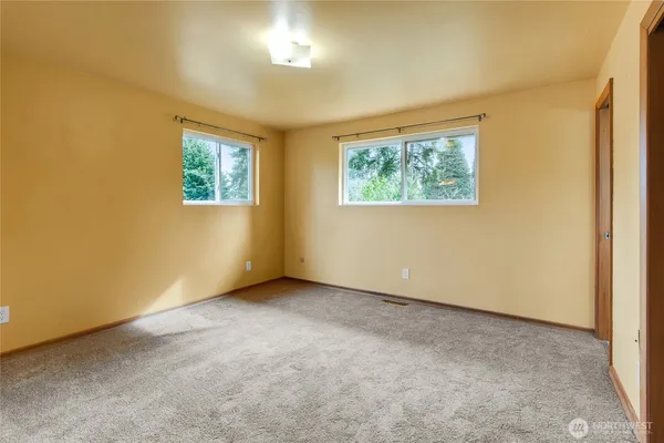 $599,900 | 424 Ranger Drive Southeast, Lacey, WA 98503