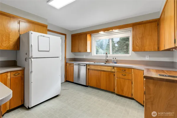 $599,900 | 424 Ranger Drive Southeast, Lacey, WA 98503