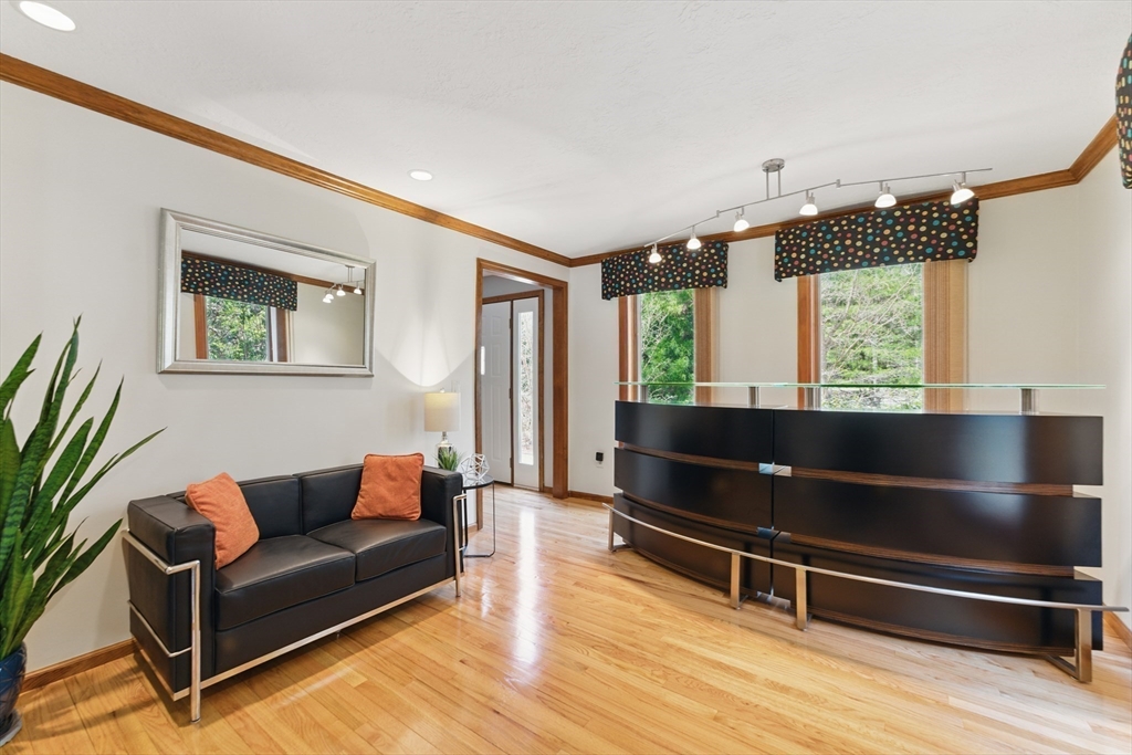 131 Bates Road Westfield, MA 01085 - Photo 17 of 39 Gallery Image 17
