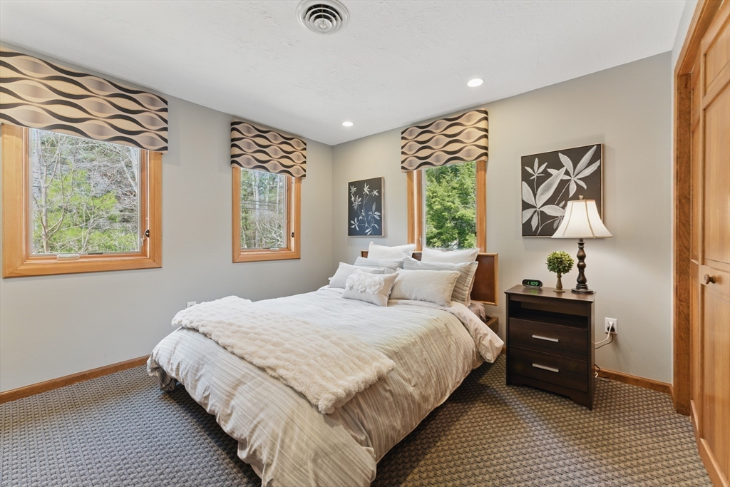 131 Bates Road Westfield, MA 01085 - Photo 22 of 39 Gallery Image 22