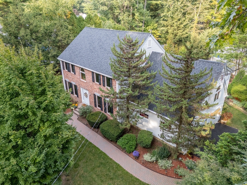 131 Bates Road Westfield, MA 01085 - Photo 3 of 39 Gallery Image 3