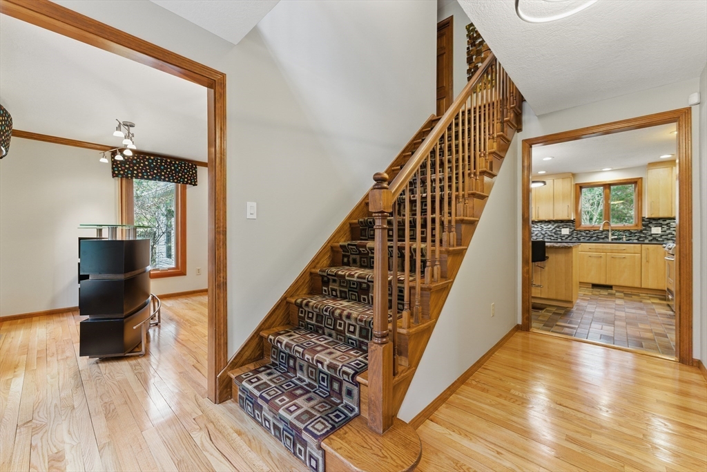 131 Bates Road Westfield, MA 01085 - Photo 7 of 39 Gallery Image 7