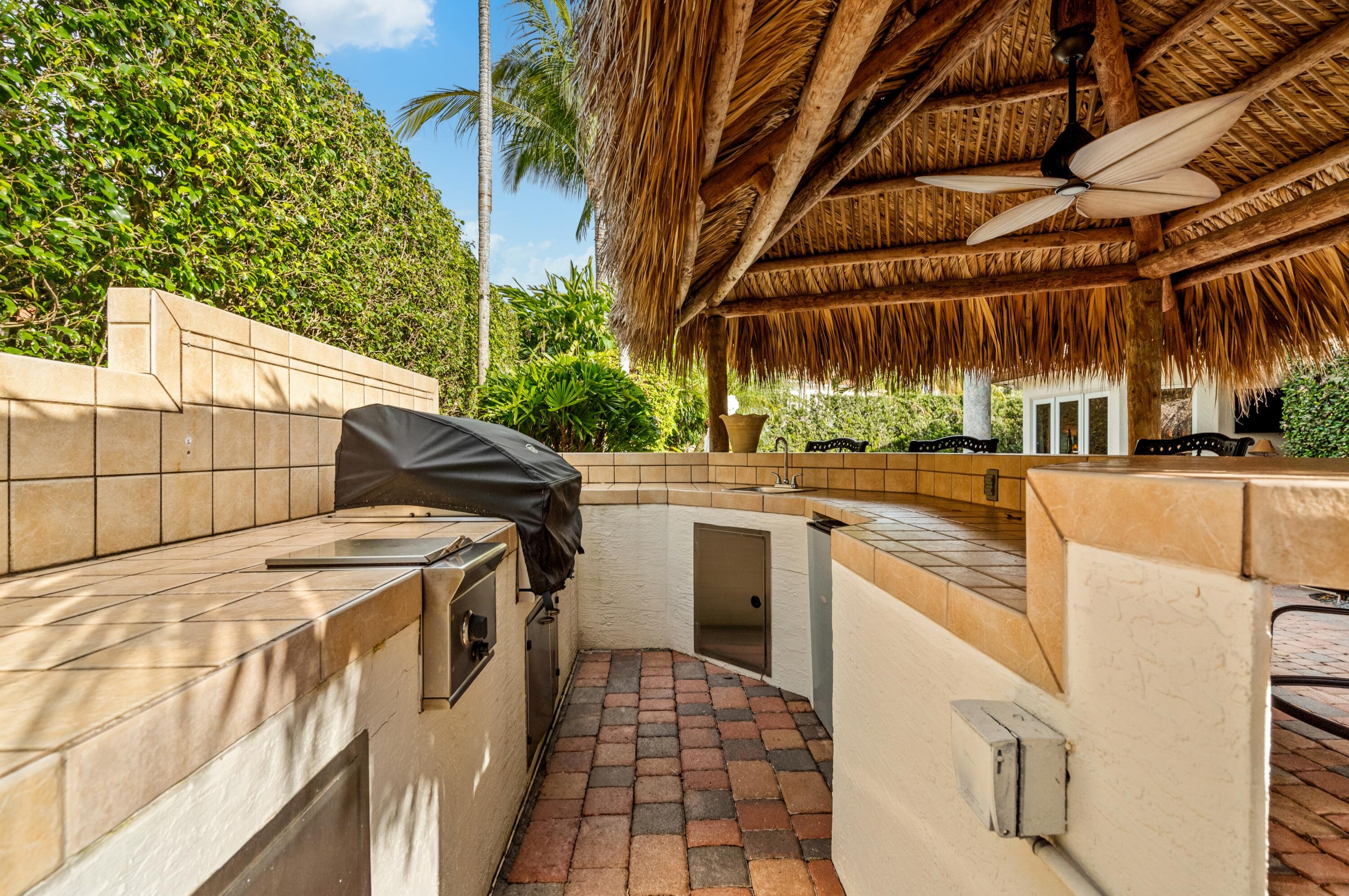 2161 Acorn Palm Road Boca Raton, FL 33432 - Photo 38 of 54 mls_SUMMER_KITCHEN_DETAIL