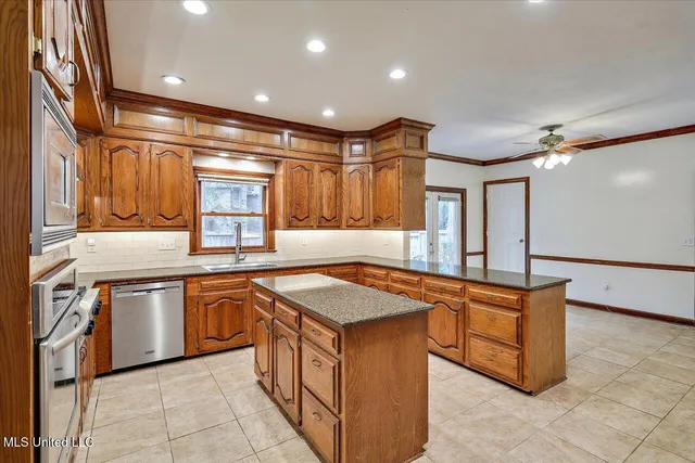 $394,900 | 510 Windy Ridge Lane, Madison, MS 39110