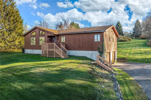 $335,000 | 260 Southside Drive, Oneonta, NY 13820