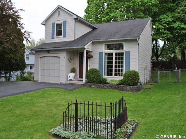 227 Boxart Street Rochester, NY 14612 - Photo 1 of 1 Exterior Front