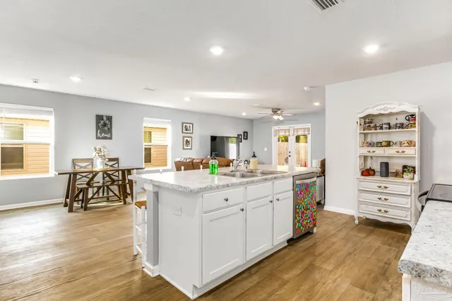 $2,400 | 1904 Mary Jo Way, Pensacola, FL 32534