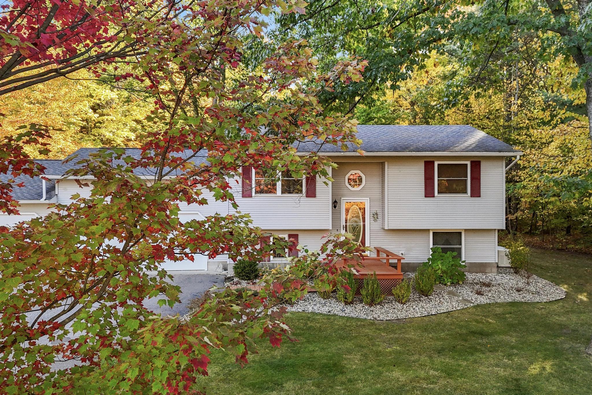 1276 Fisher Road Traverse City, MI 49685 - Photo 2 of 37 1944462-52a6a79e-c01c-48ed-b77b-d205b5ead858.JPG