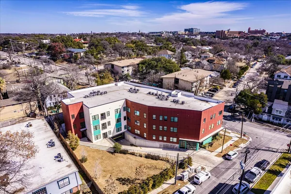 $4,000 | 3000 Duval Street, Unit 102, Austin, TX 78705