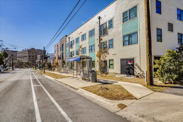 $4,000 | 3000 Duval Street, Unit 102, Austin, TX 78705