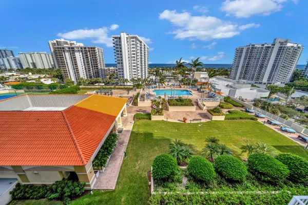 a view of outdoor space yard and patio